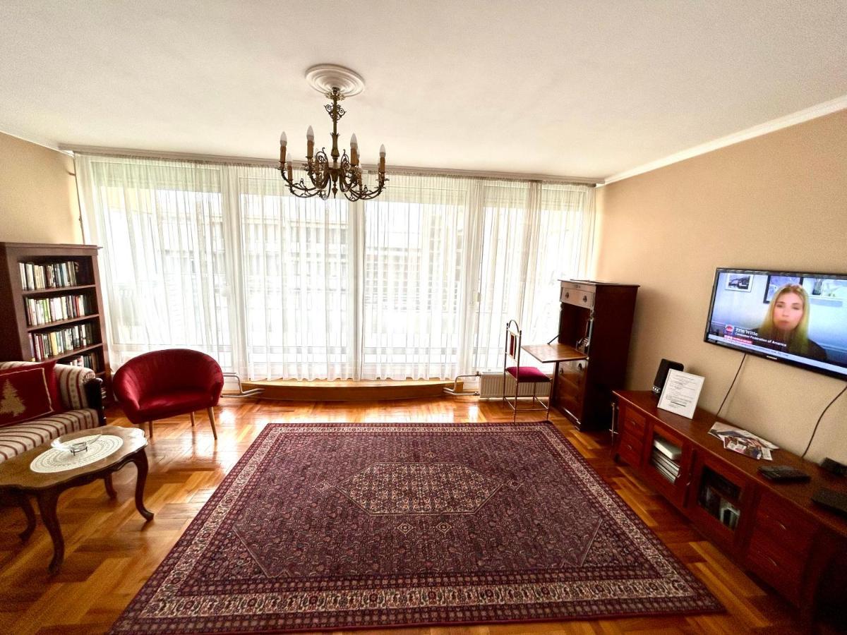 La Belle Epoque Apartment